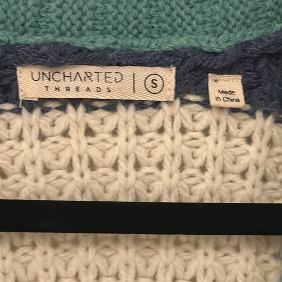 Oversized Cardigan from Uncharted Threads - Picture 2 of 4